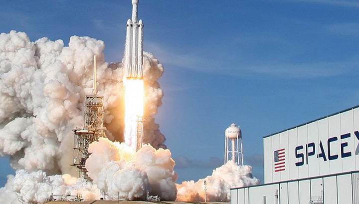 Պատմական․ SpaceX-ն առաջին անգամ տիեզերագնացներ ուղարկեց տիեզերք