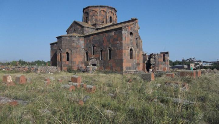 Ոչ սրբերին հուղարկավորել են եկեղեցու տարածքում․ հարուցվել է քրեական գործ