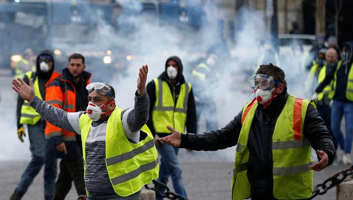 Փարիզում ցույցերի ընթացքում 51 դեղին բաճկոնավոր է ձերբակալվել