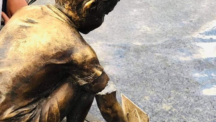 Երևանի 2800-ամյակի այգու արձաններից մեկը կոտրել են