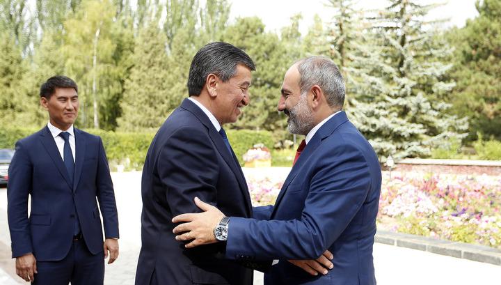 Վարչապետը հանդիպել է Ղրղզստանի նախագահի հետ