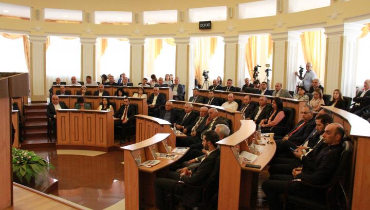 Կայացել է Արցախի Հանրապետության Ազգային ժողովի հատուկ նիստը ՝ նվիրված ԼՂՀ հռչակման 30-ամյակին