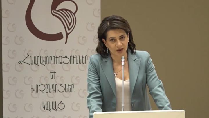 Աննա Հակոբյանն ուզում է, որ հայ կանայք մտնեն խոհեմության, իմաստության փուլ