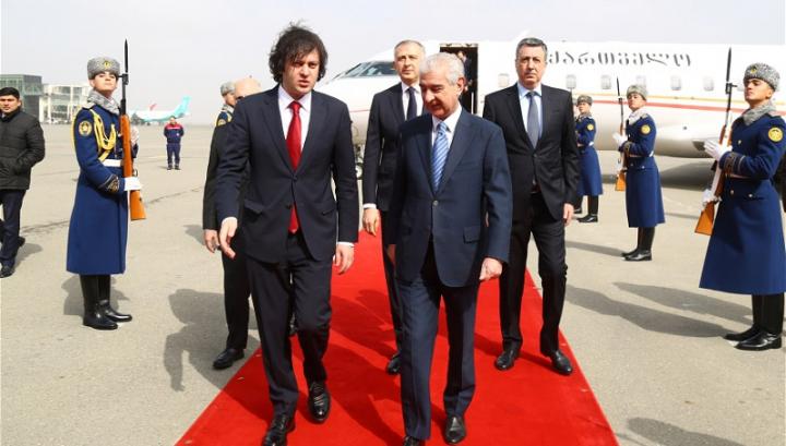 Վրաստանի վարչապետը ժամանել է Բաքու