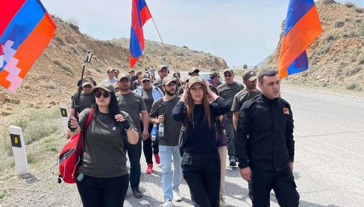 Տիգրանաշենից դեպի Երևան․ «Դիմադրության» շարժման քայլերթը՝ լուսանկարներով