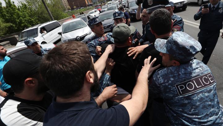 Երևանի տարբեր հատվածներից ոստիկանություն բերման է ենթարկվել 39 քաղաքացի
