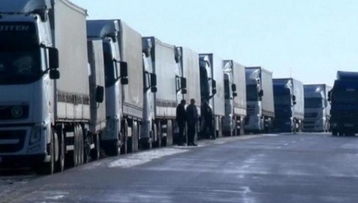 Երևանում ճանապարհը չզիջելու պատճառով վնասել են թուրքական համարանիշներով բեռնատարները. Shamshyan