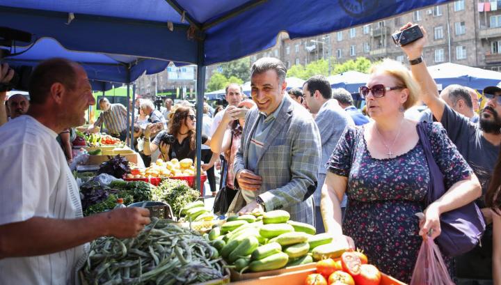 Երևանում վերաբացվել է գյուղմթերքների սեզոնային տոնավաճառը