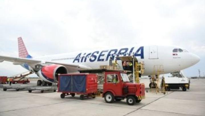 Սերբիայից Երևան է ժամանել բժշկական պարագաներով բեռնված 1-ին օդանավը