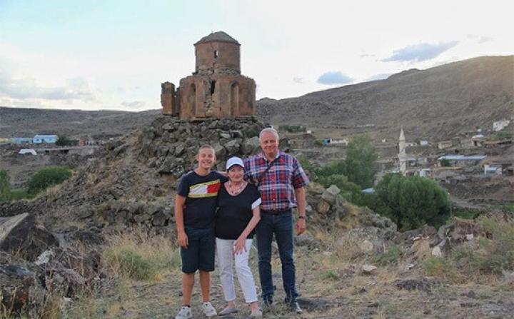Սերգեյ Կոպիրկինն արձակուրդի ընթացքում ընտանիքի հետ ծանոթանում է Հայաստանի տեսարժան վայրերին