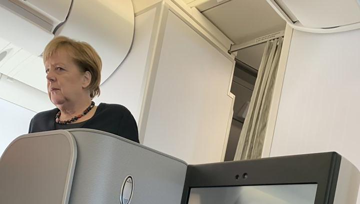 Գերմանիայի կանցլերը՝ սովորական օդանավում․ լուսանկար