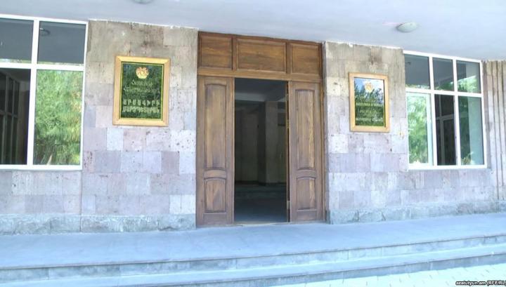 Արմավիրի մարզի երկու դպրոցների տնօրեններ ազատվել են աշխատանքից