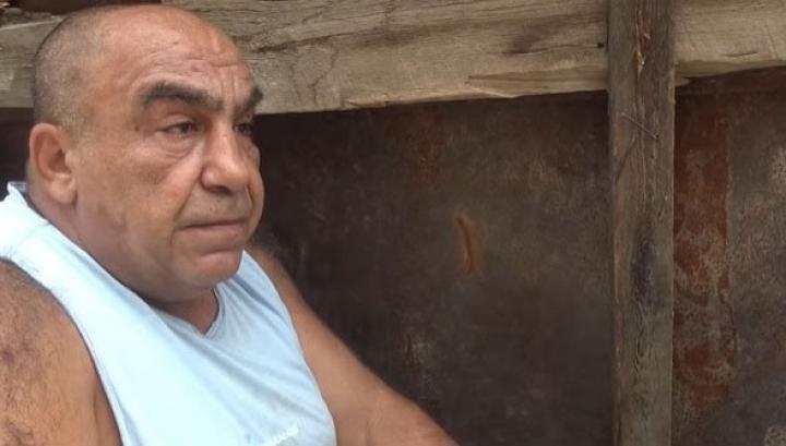 Արմեն Բարսեղյանն է՝ Աղավնոյից, 94 թվից է գյուղում, հիմա ասում են՝ գնա տնիցդ, որ գյուղը տան թշնամուն. Հովհաննես Իշխանյան