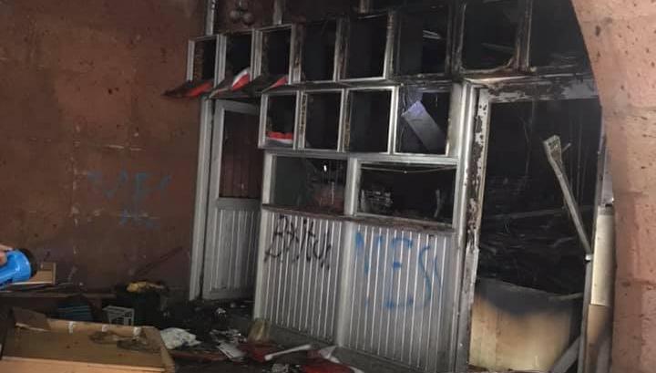 Մետրոյի «Հանրապետության հրապարակ» կայարանի մոտ տաղավար է այրվել