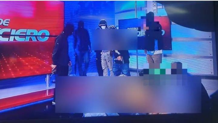 Էկվադորում զինված անձինք ուղիղ եթերում ներխուժել են TC Televisión հեռուստաալիքի տաղավար և պատանդ վերցրել աշխատակիցներին