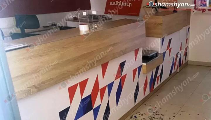 Երևանում «Հայփոստ»-ի գրասենյակում կոտրել են զինվորի համար նախատեսված հանգանակությունների արկղը և հափշտակել գումարը