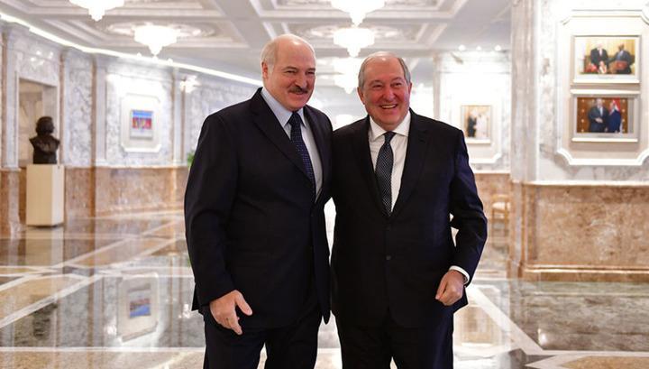ՀՀ նախագահը հեռախոսազրույց է ունեցել Ալեքսանդր Լուկաշենկոյի հետ