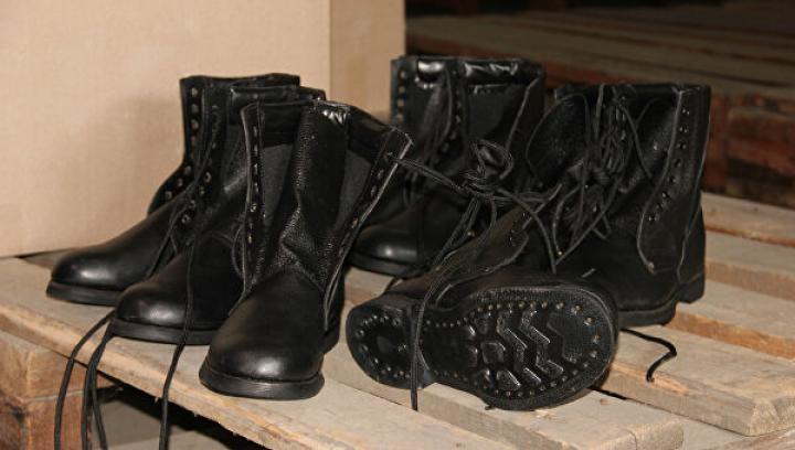 Կառավարությունը որոշեց ՊՆ-ից 200 զույգ կոշիկ վերցնել ու տալ ԱԱԾ-ին