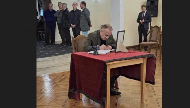 «Հայաստան» խմբակցության անունից ցավակցական գրառում է արվել ՌԴ դեսպանատանը բացված մատյանում