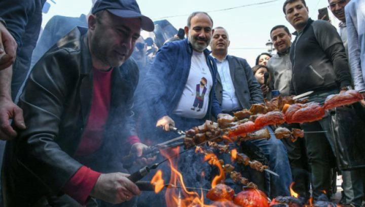 ՀՀ քաղաքացու հետ թշնամություն անող ՔՊ-ն «քաղաքացու օր» է նշում․ վերլուծական