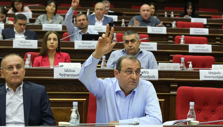 ԱԺ ղեկավարությունը կատարեց «Հայաստան» խմբակցության պահանջը․ փակ քննարկում կլինի