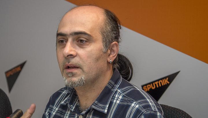 Գիշերը ադրբեջանցիները 200-ից ավել հայկական կայք են կոտրել. Սամվել Մարտիրոսյան