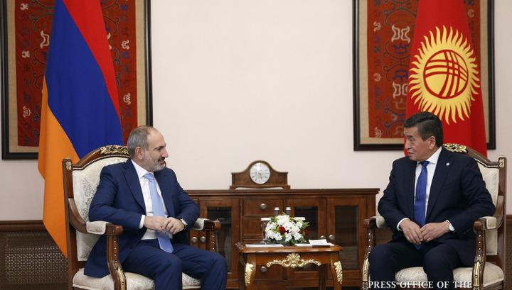ՀՀ վարչապետը հեռախոսազրույց է ունեցել Ղրղզստանի նախագահի հետ