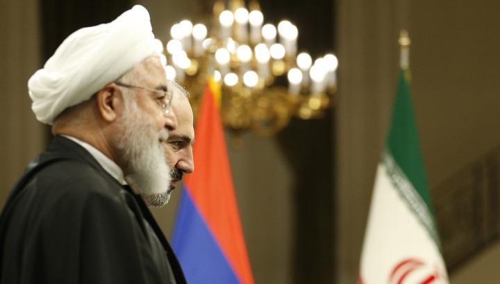 ՀՀ վարչապետը հեռախոսազրույց է ունեցել Իրանի Իսլամական Հանրապետության նախագահ հետ