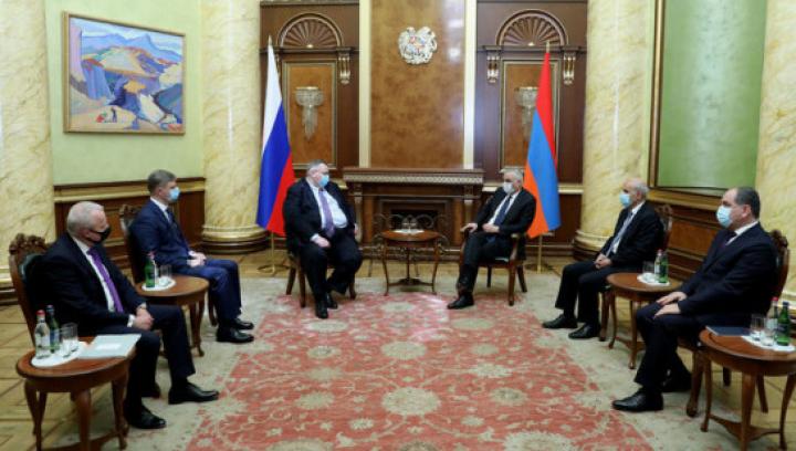 ՀՀ և ՌԴ փոխվարչապետերը Երևանում քննարկել են տարածաշրջանային հաղորդակցության ապաշրջափակումը