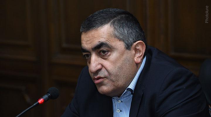 Իրեն հարգող ցանկացած երկրի վարչապետ հրաժարական կտար. Արմեն Ռուստամյան