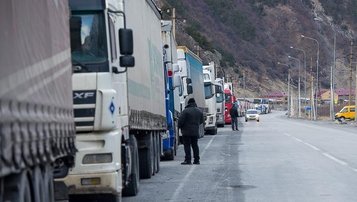 Իրանը և Թուրքիան փոխադարձաբար փակել են բոլոր անցակետերը բեռնատար ավտոմեքենաների համար