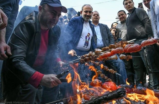 15 մլն` «Շենացրո՛ւ պետությունդ՝ եղի՛ր օրինապահ, նվիրված ու հոգատար» խորագրով քաղաքացու տոնը նշելու համար․ «Ժողովուրդ»