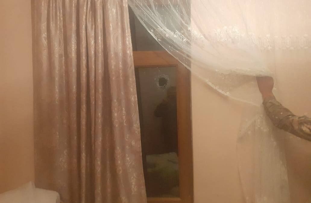 Թշնամին կրակ է բացել Խոզնավարի ուղղությամբ․ բնակելի տուն է վնասվել