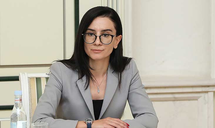 Վարդապետյանն ազատվել է վերջին տղամարդ օգնականից. «Ժողովուրդ»