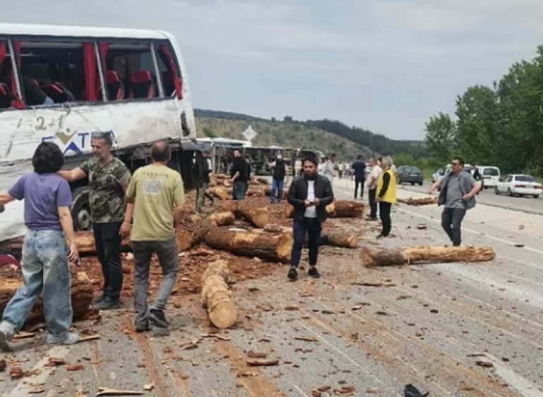 Թուրքիայում խոշոր ավտովթար է տեղի ունեցել