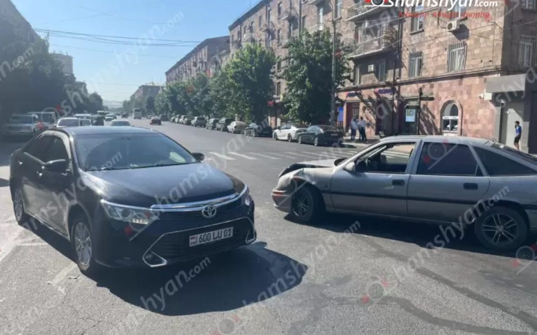 Երևանում վթարի է ենթարկվել Մալաթիա-Սեբաստիա վարչական շրջանի ղեկավար Ռոմիկ Մխիթարյանը