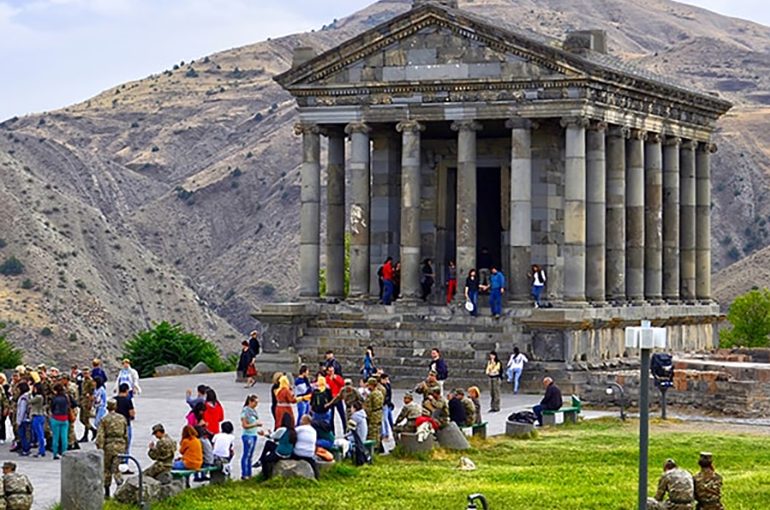 Հայաստանում 6 ամսում ժամանակավոր կացության կարգավիճակ է ստացել 1815 օտարերկրացի