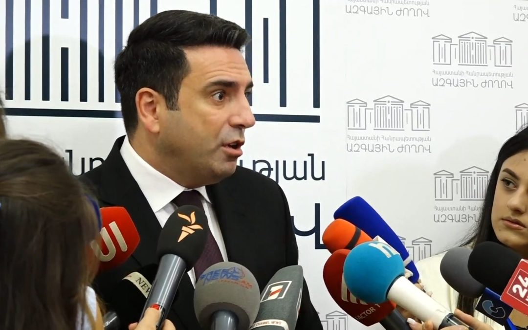 Ի՞նչ է ակնարկում Ալեն Սիմոնայնը՝ նշելով․ «Իսկ հայկական զորք չկա՞ Ադրբեջանի տարածքում»