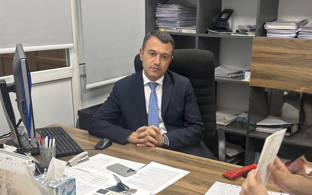 Կադաստրի կոմիտեի ղեկավարին հայհոյել են, բայց ինքը լրիվ չի լսել