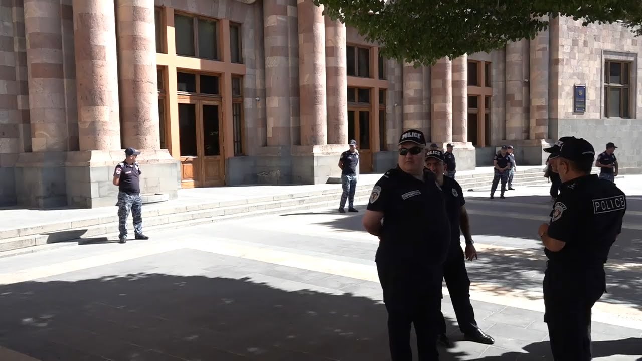 ԱՅՍ ՊԱՀԻՆ | ՈւՂԻՂ | ՀՅԴ Հայաստանի Երիտասարդական միության բողոքի ակցիան