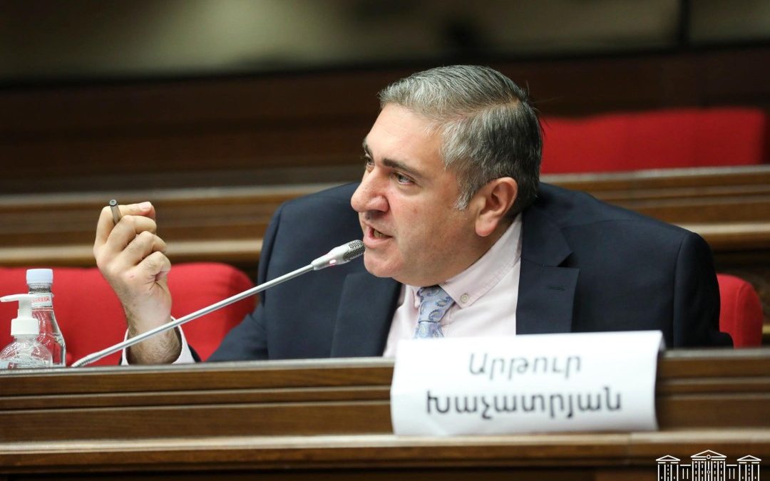 Սյունիքի միջանցքը և ապաշրջափակումը․ համառորեն հանրությանը մոլորեցնում են․ Արթուր Խաչատրյան