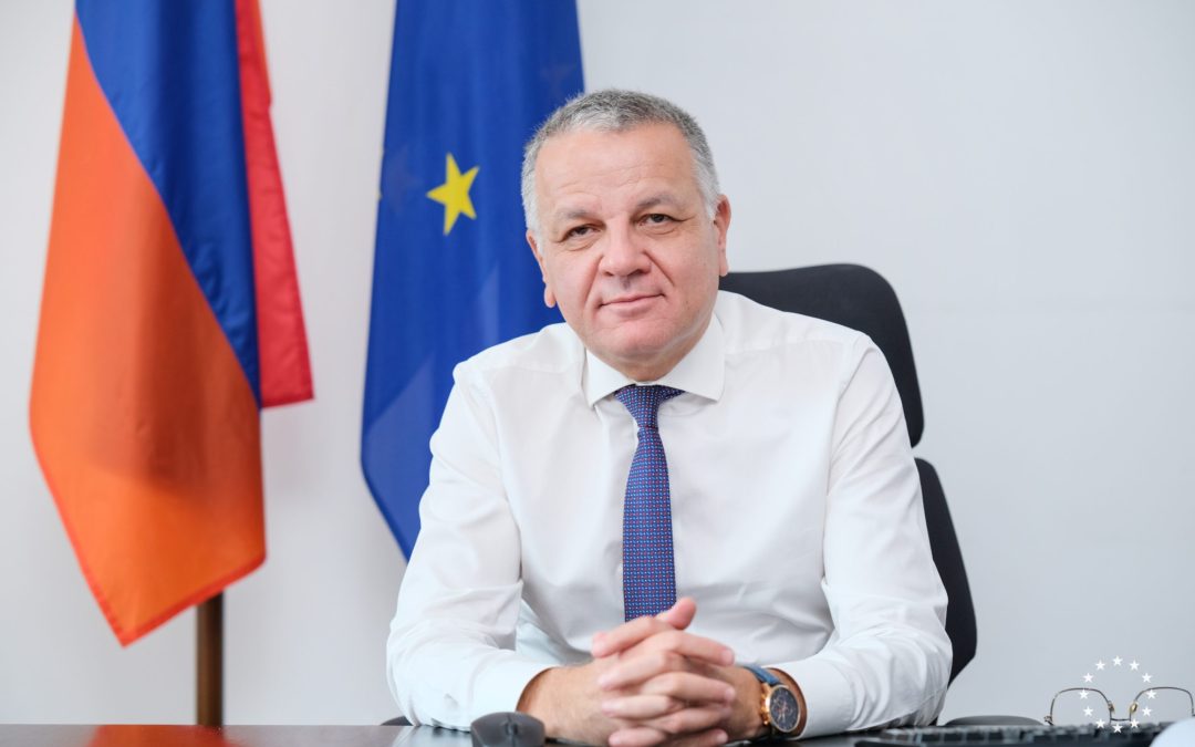 ԵՄ-ին միանալու համար թեկնածու երկրները պետք է դիմեն. Հայաստանի դեպքում դա տեղի չի ունեցել. ԵՄ դեսպան