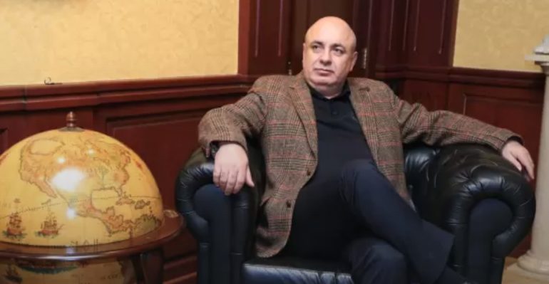 Թալանել են Արագած Ախոյանի եղբոր բնակարանը. տարել են մեծ քանակի ոսկյա զարդեր, խոշոր չափի գումար