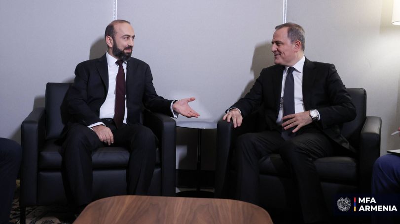 Արարատ Միրզոյանը հանդիպել է Ադրբեջանի ԱԳ նախարարին