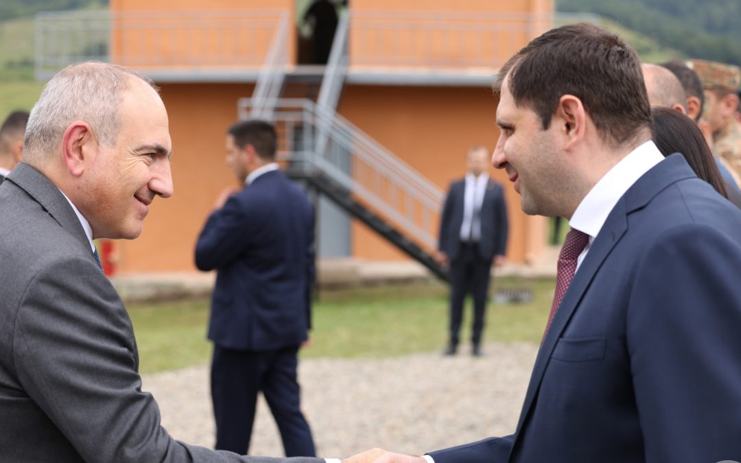 Փաշինյանին դուր չի գալիս Պապիկյանի՝ թիմում ունեցած բարձր ռեյտինգը․ «Հրապարակ»
