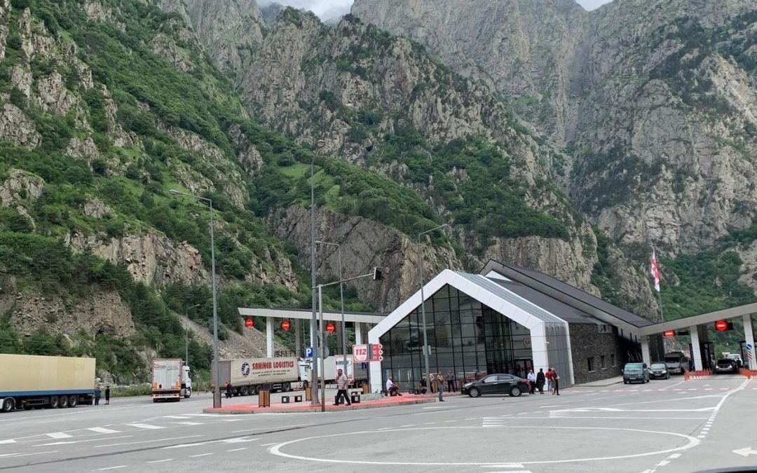 Լարսը բացվել է բոլոր տեսակի տրանսպորտային միջոցների համար