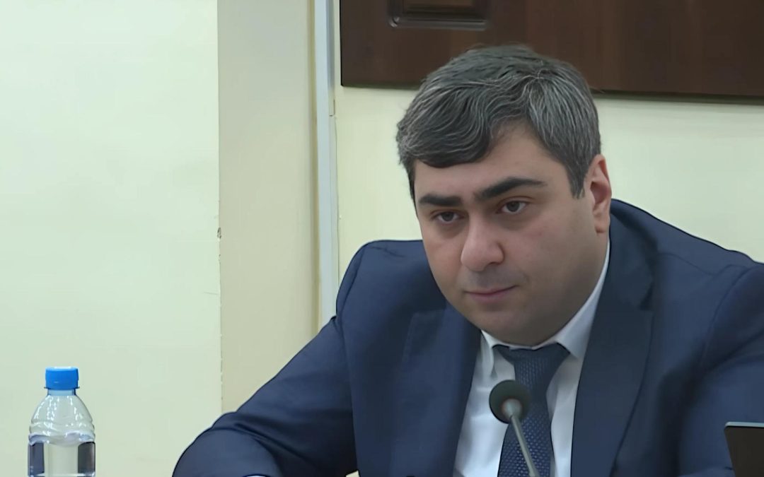 Բռնության դեպքից հետո Տիգրան Ավինյանն Ավետ Բաբայանին արձակուրդ է ուղարկել