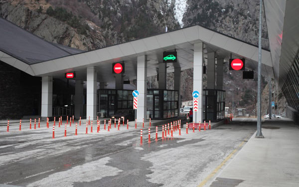 Ուշադրություն վարորդներին․ նոր օրենքներ ՌԴ ավտոմոբիլային սահմանային անցման կետերում, այդ թվում՝ Վերին Լարսի