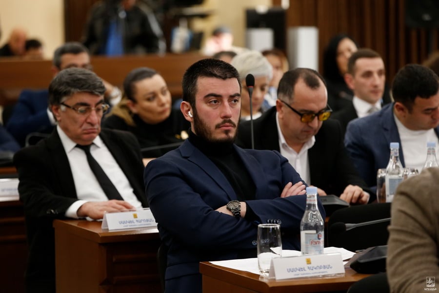 Երևանցին առավոտը սկսում է՝ 40 րոպե կանգառում սպասելով մի ավտոբուսի, որտեղ տեղ չկա․ Սամվել Հակոբյան