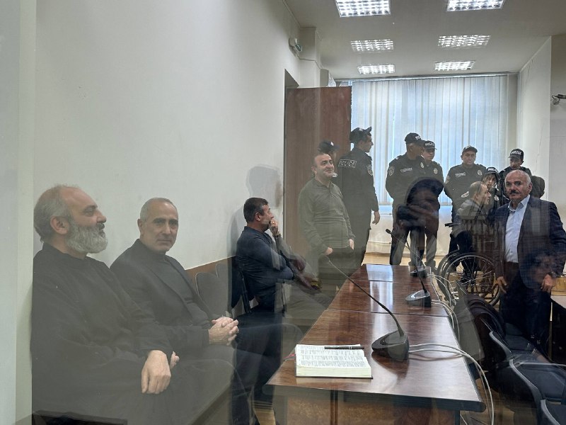 Մեկնարկել է Բագրատ սրբազանի և մյուս քաղբանտարկյաների գործով դատական նիստը